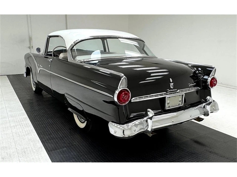 1955 Ford Fairlane 1st Gen - Image 3 of 31