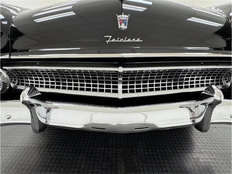 1955 Ford Fairlane 1st Gen - Image 9 of 31