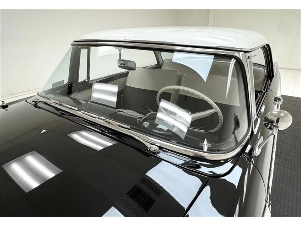1955 Ford Fairlane 1st Gen - Image 14 of 31