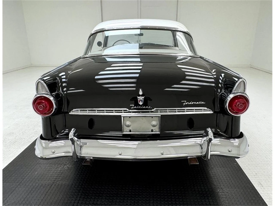 1955 Ford Fairlane 1st Gen - Image 4 of 31