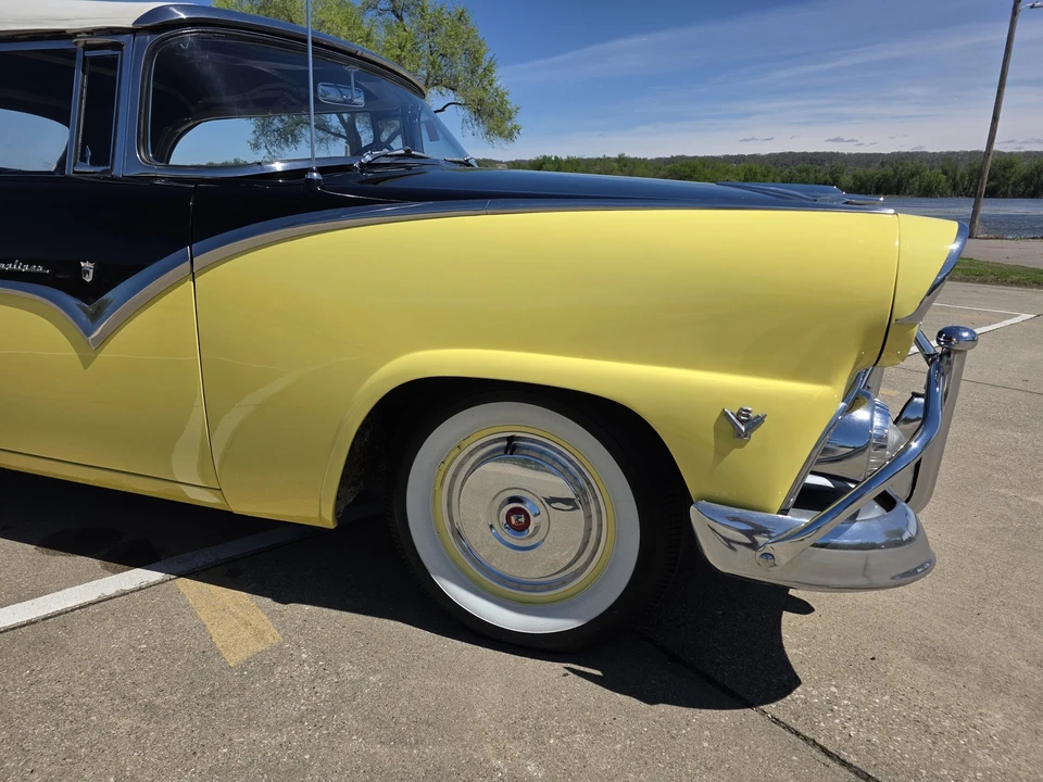 1955 Ford Fairlane 1st Gen - Image 7 of 31