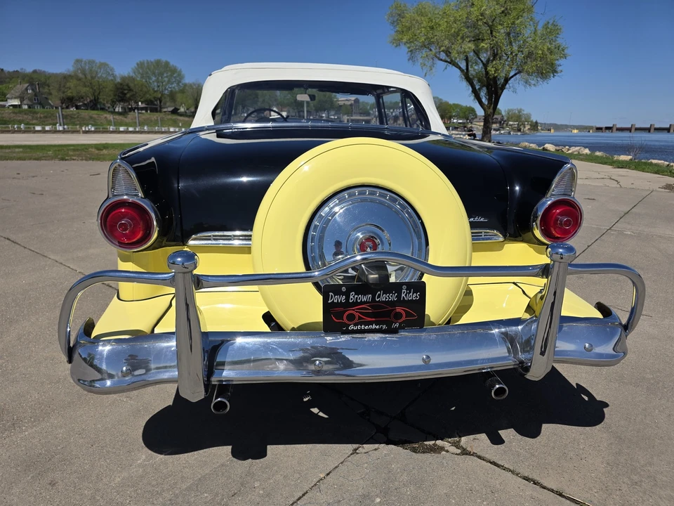 1955 Ford Fairlane 1st Gen - Image 15 of 31