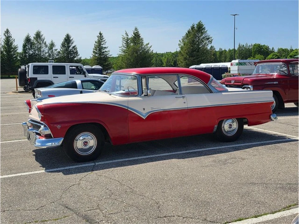 1955 Ford Fairlane 1st Gen - Image 5 of 26