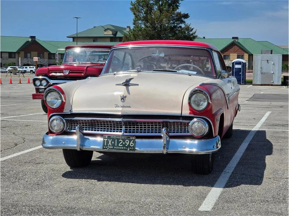 1955 Ford Fairlane 1st Gen - Image 16 of 26