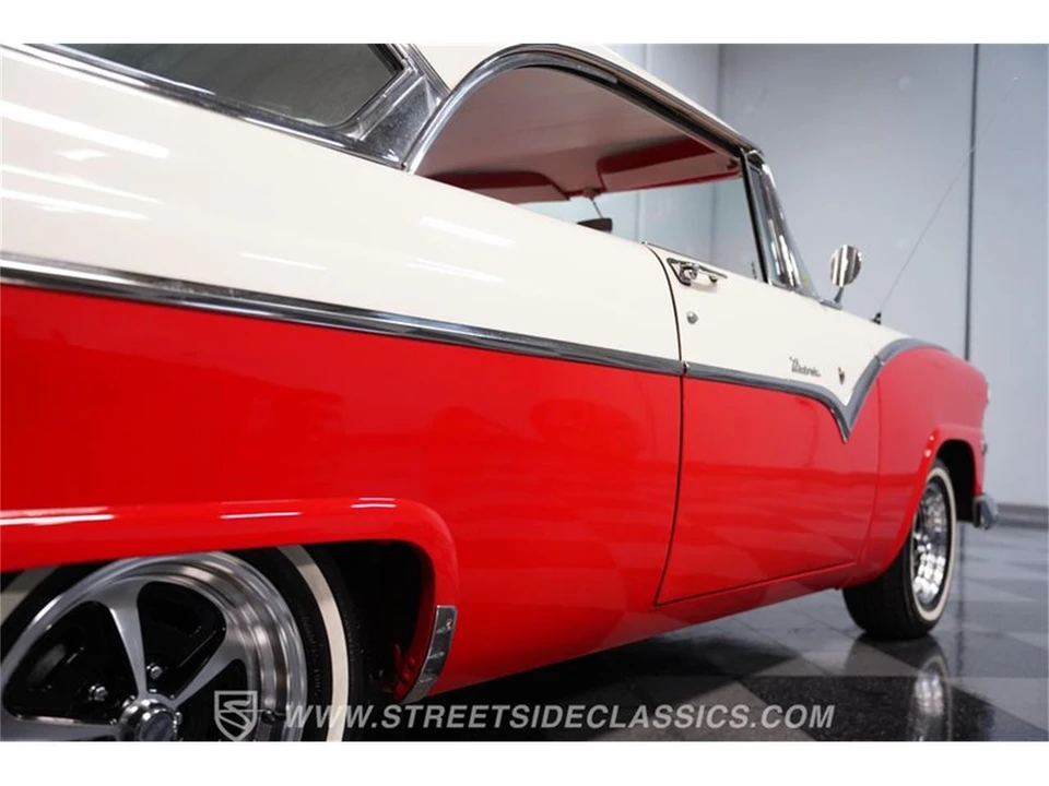 1955 Ford Fairlane 1st Gen - Image 22 of 31