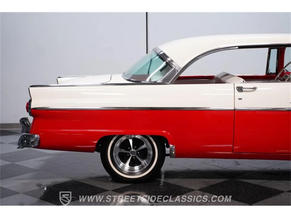 1955 Ford Fairlane 1st Gen - Image 23 of 31
