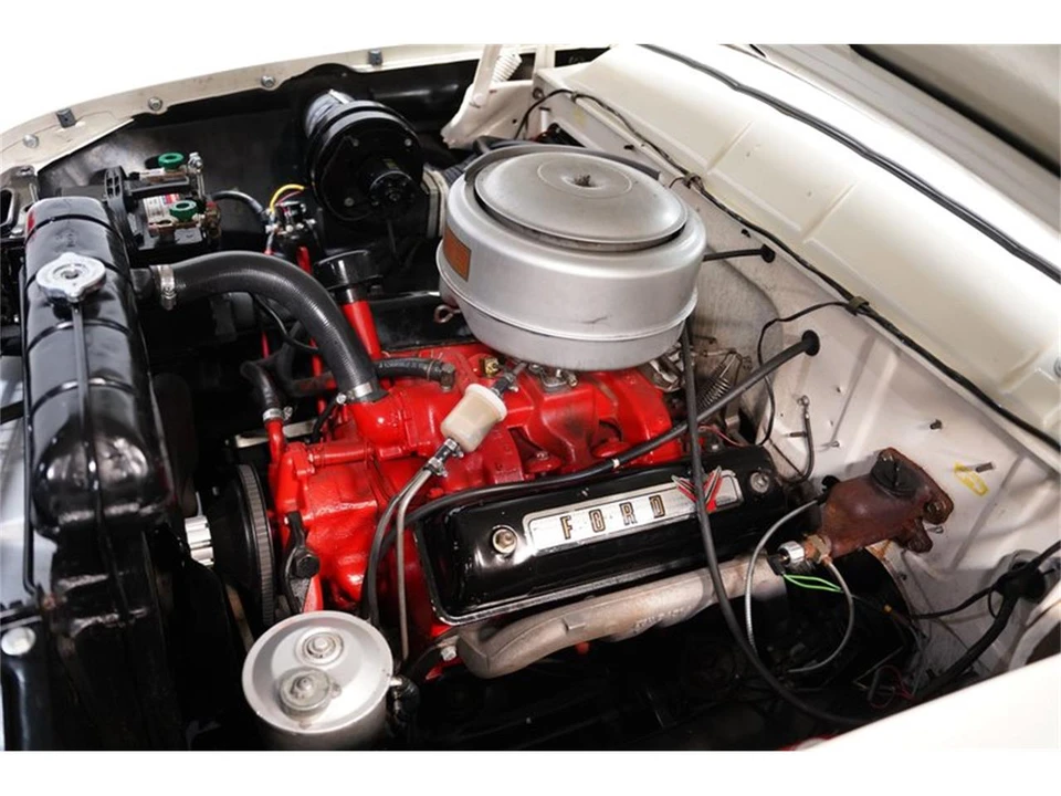 1955 Ford Fairlane 1st Gen - Image 26 of 31