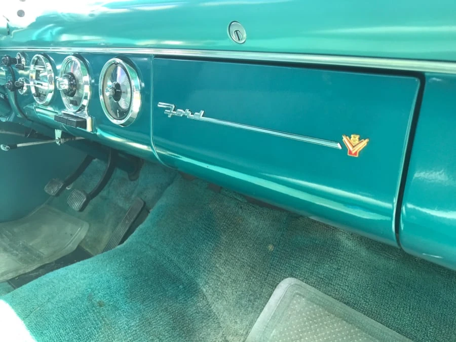1955 Ford Fairlane 1st Gen - Image 4 of 13