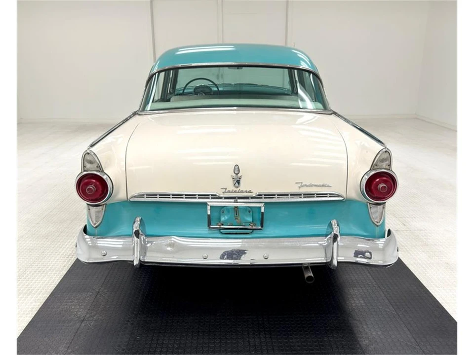 1955 Ford Fairlane 1st Gen - Image 4 of 31