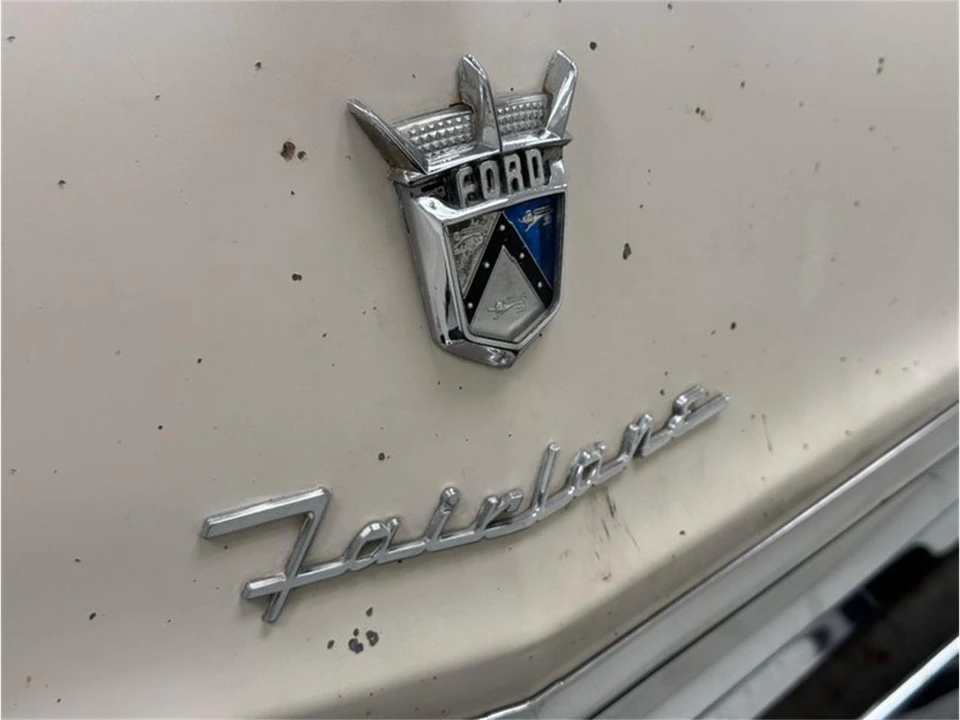 1955 Ford Fairlane 1st Gen - Image 10 of 31