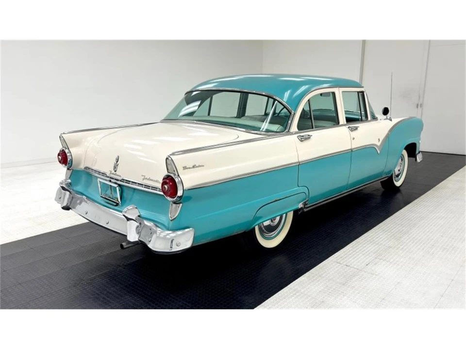 1955 Ford Fairlane 1st Gen - Image 5 of 31
