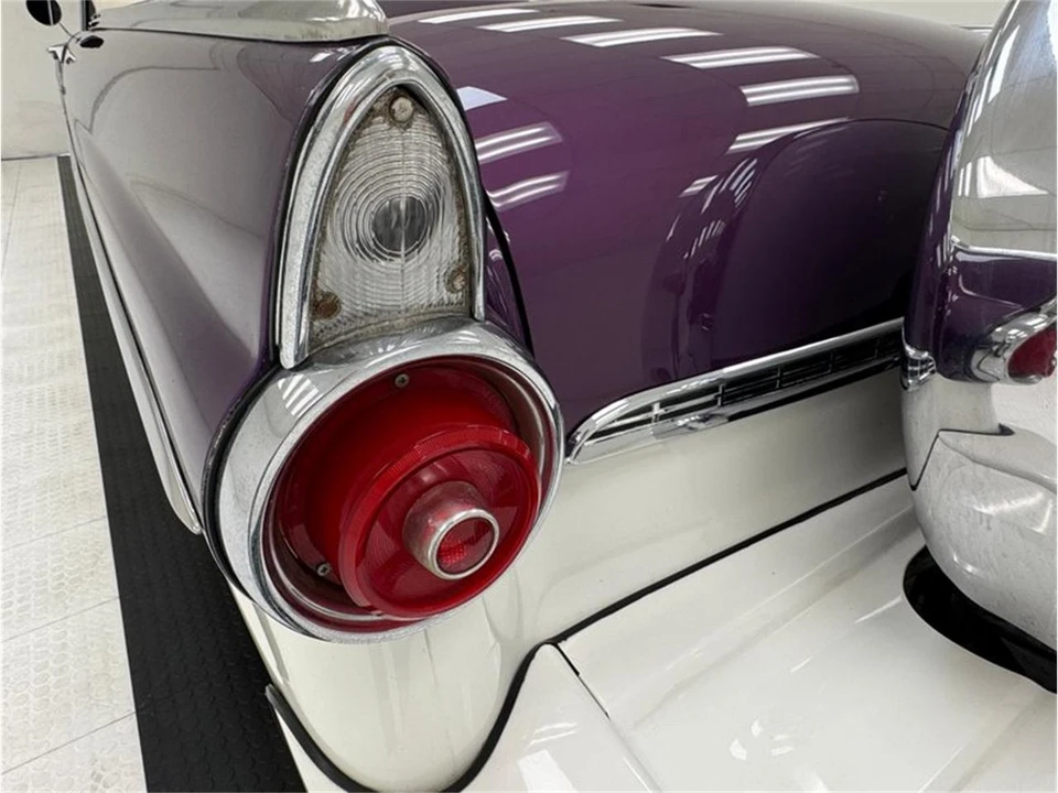 1955 Ford Fairlane 1st Gen - Image 28 of 31