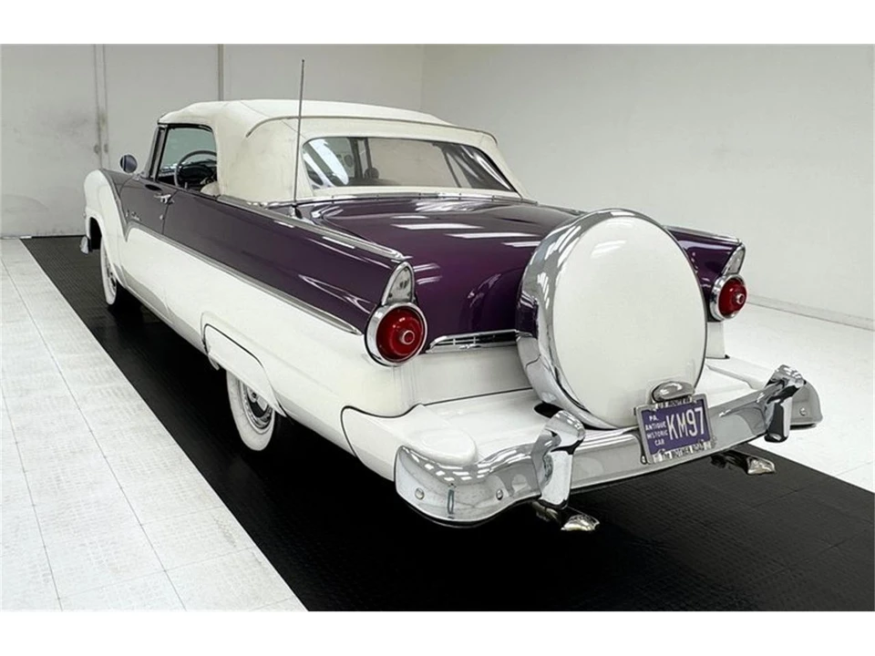 1955 Ford Fairlane 1st Gen - Image 5 of 31