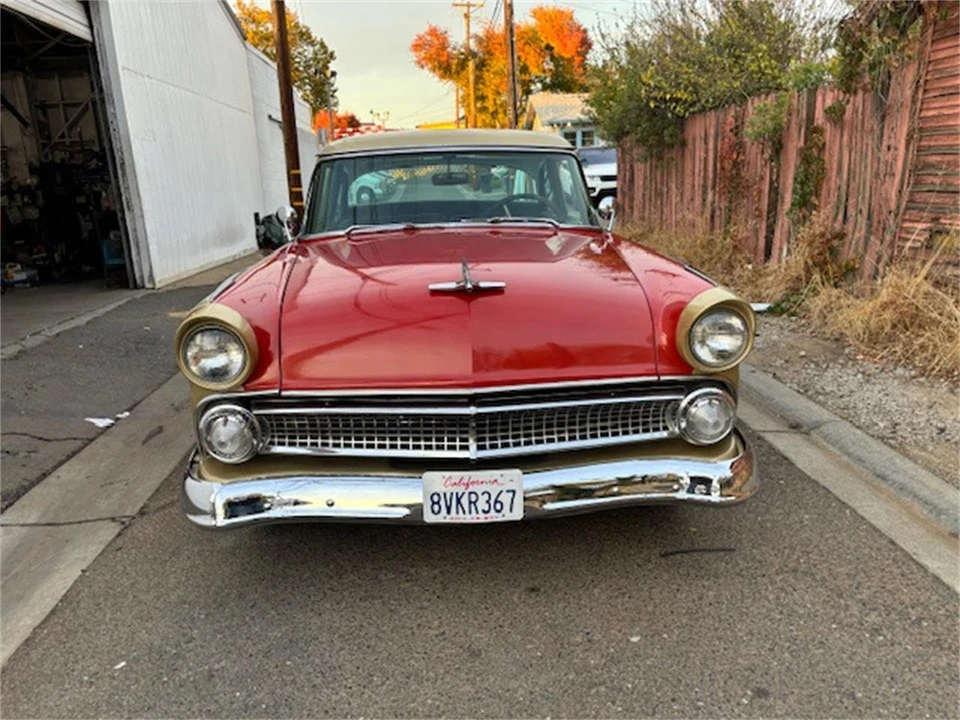 1955 Ford Fairlane 1st Gen - Image 5 of 10