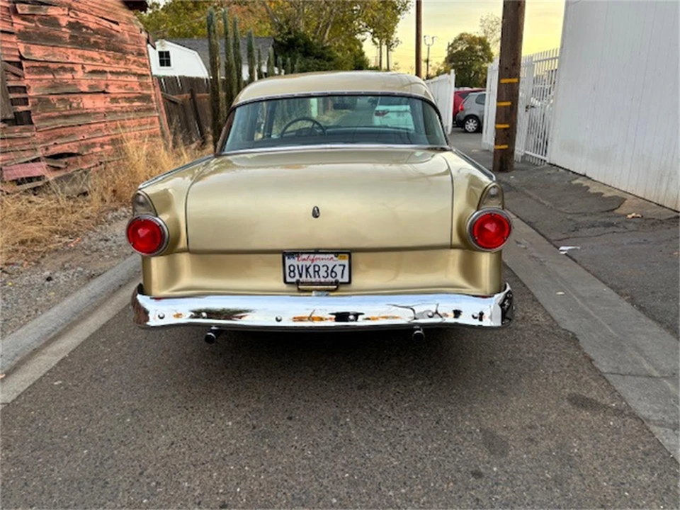 1955 Ford Fairlane 1st Gen - Image 4 of 10