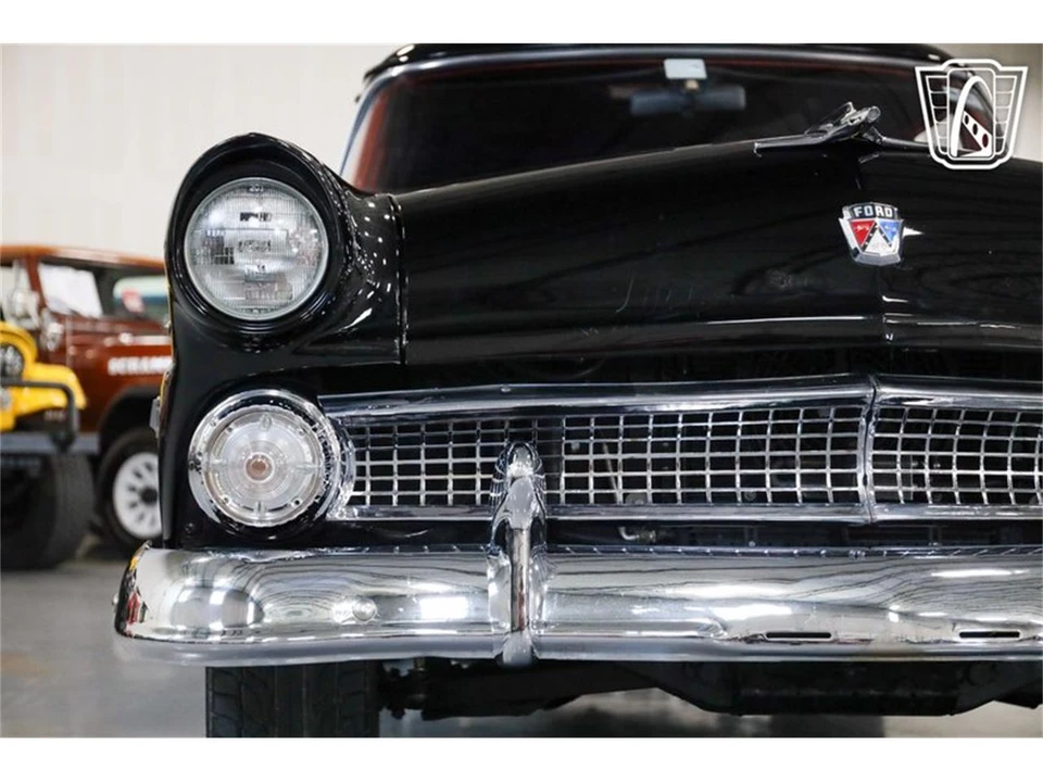 1955 Ford Fairlane 1st Gen - Image 8 of 31