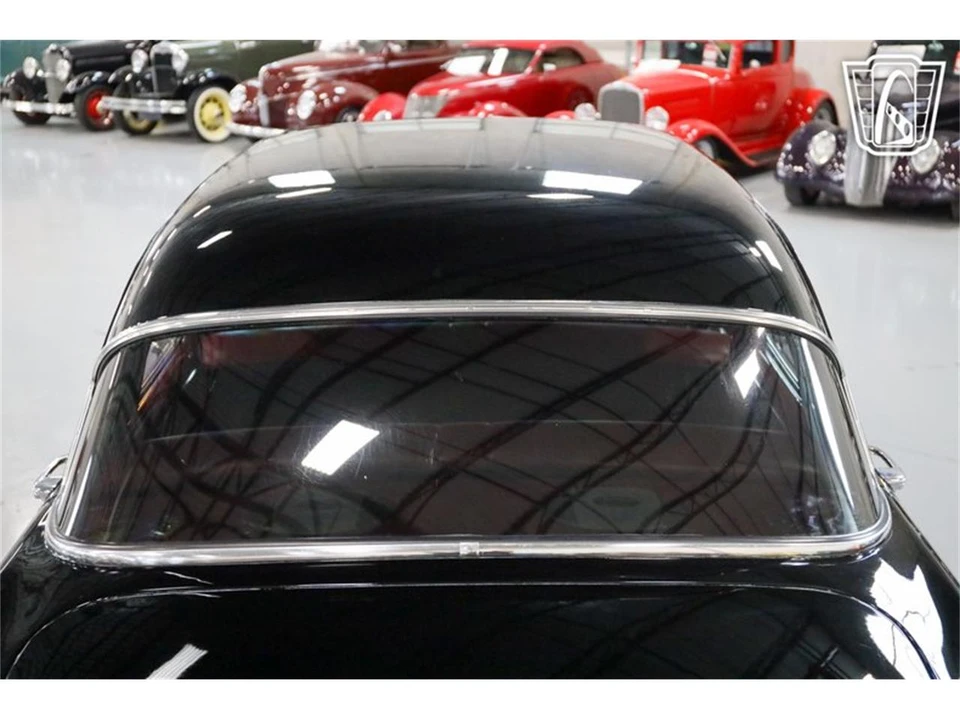 1955 Ford Fairlane 1st Gen - Image 25 of 31