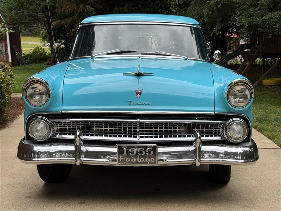 1955 Ford Fairlane 1st Gen - Image 16 of 31