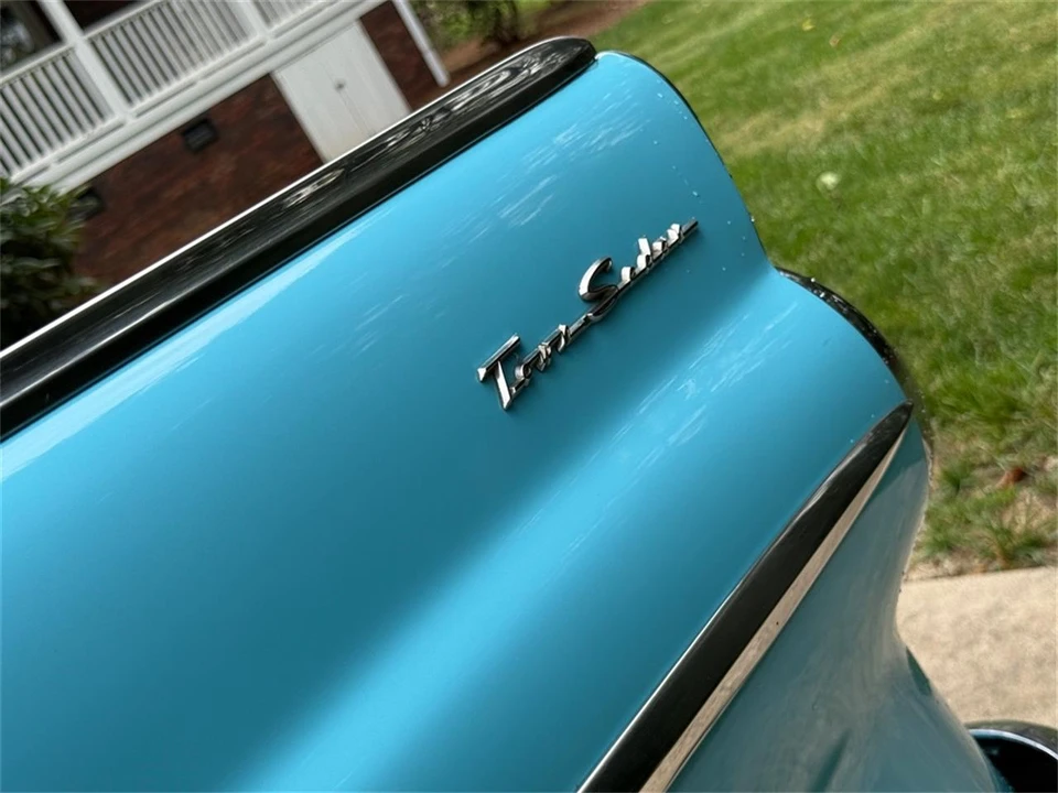 1955 Ford Fairlane 1st Gen - Image 28 of 31