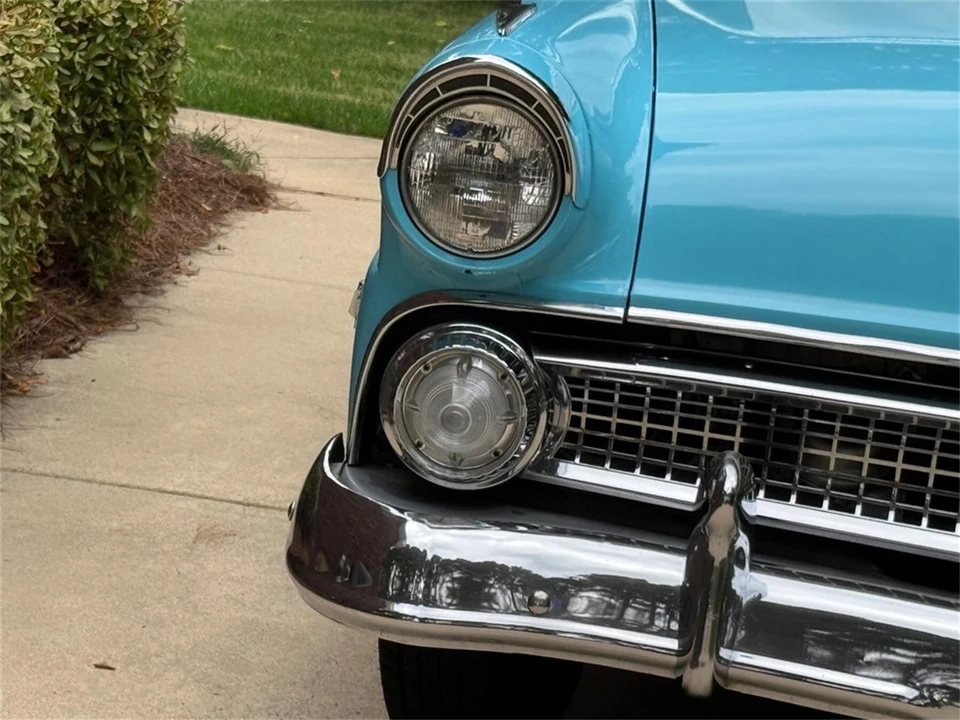 1955 Ford Fairlane 1st Gen - Image 17 of 31