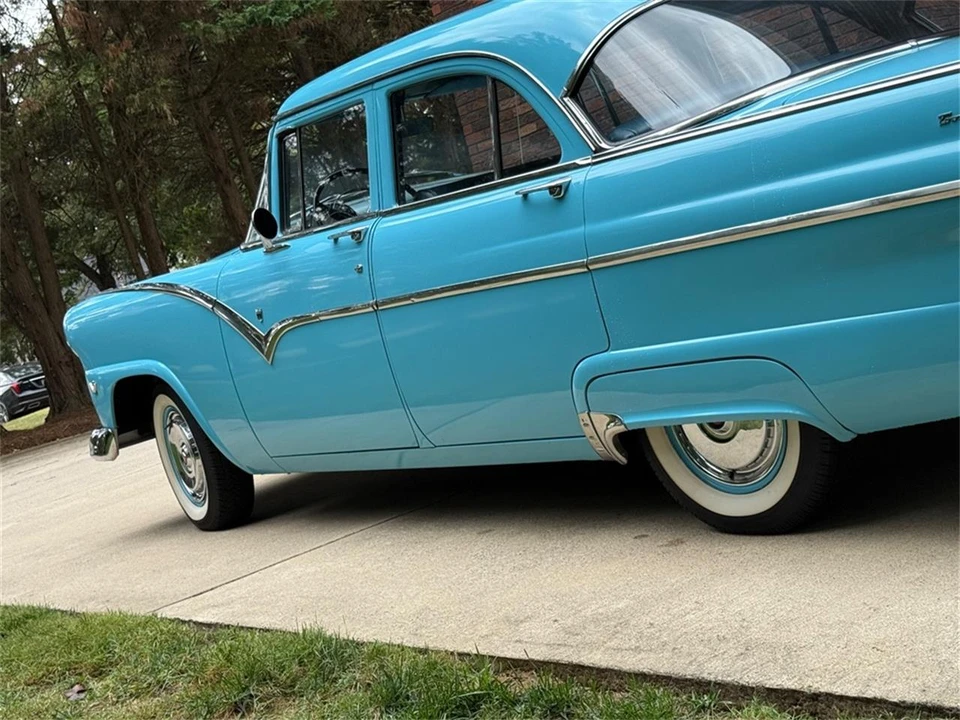 1955 Ford Fairlane 1st Gen - Image 31 of 31