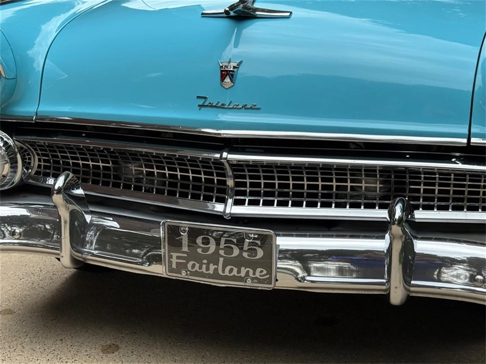 1955 Ford Fairlane 1st Gen - Image 19 of 31