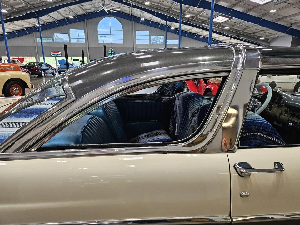 1955 Ford Fairlane 1st Gen - Image 20 of 21