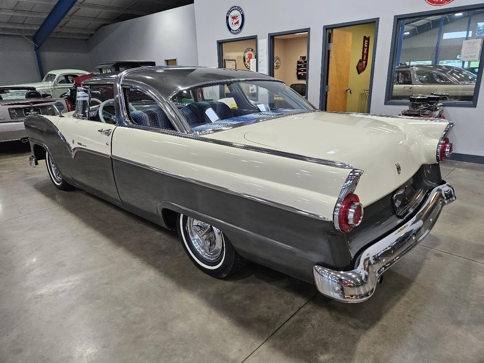 1955 Ford Fairlane 1st Gen - Image 7 of 21