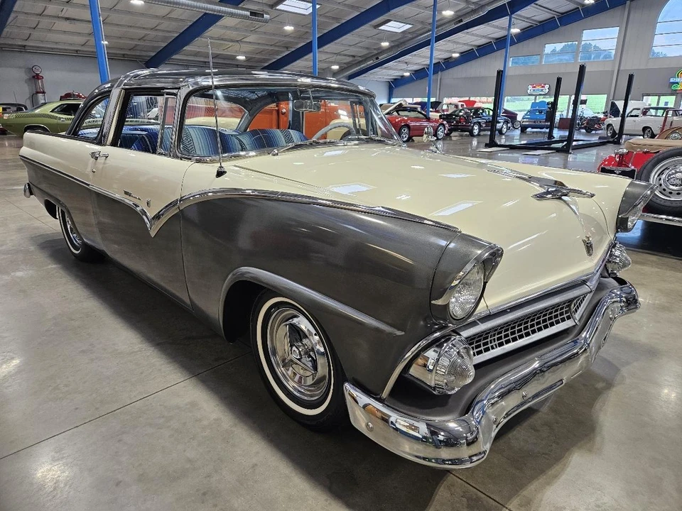 1955 Ford Fairlane 1st Gen - Image 3 of 21