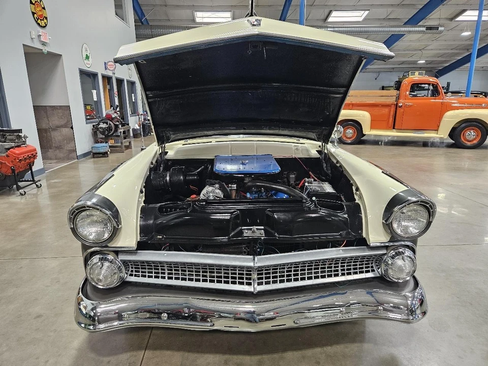 1955 Ford Fairlane 1st Gen - Image 19 of 21