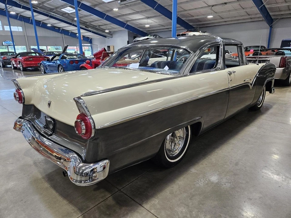 1955 Ford Fairlane 1st Gen - Image 5 of 21