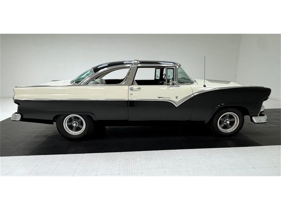 1955 Ford Fairlane 1st Gen - Image 6 of 31
