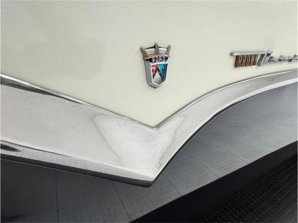 1955 Ford Fairlane 1st Gen - Image 17 of 31