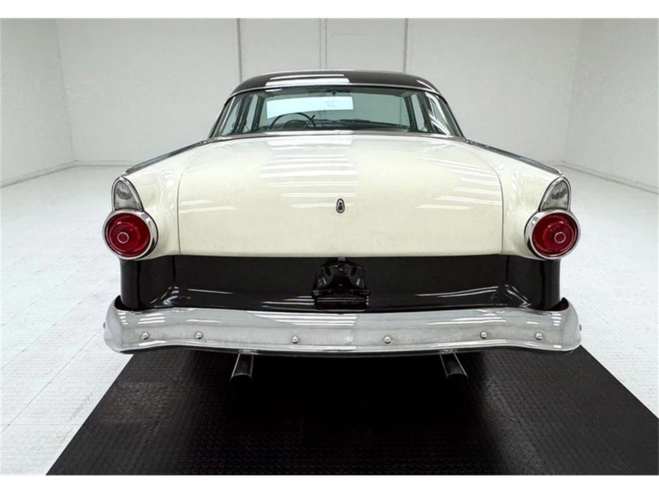 1955 Ford Fairlane 1st Gen - Image 4 of 31