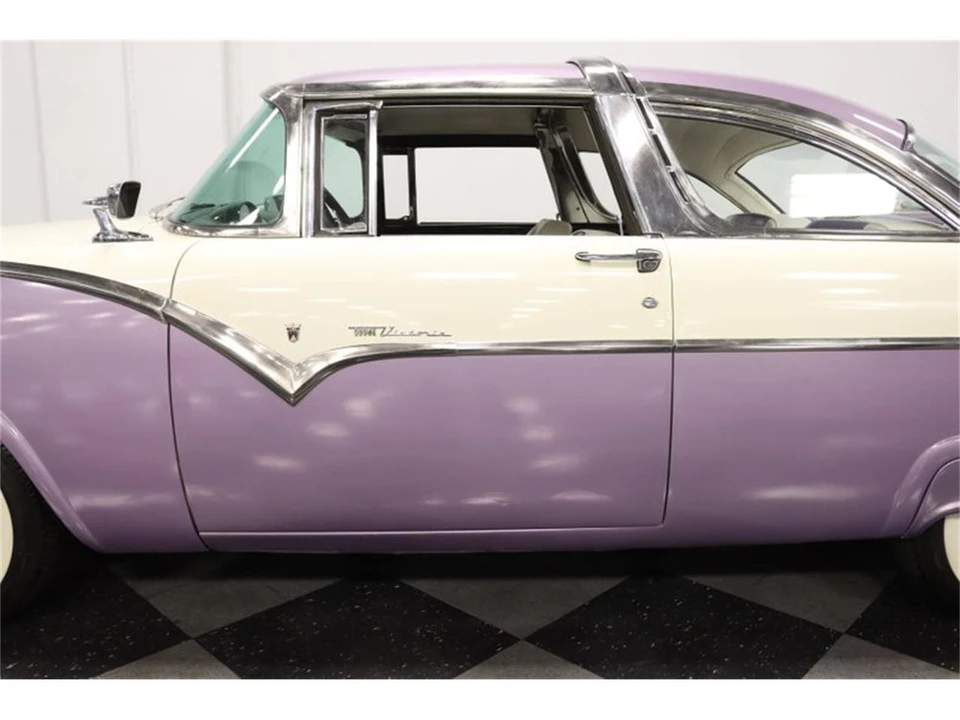 1955 Ford Fairlane 1st Gen - Image 28 of 31