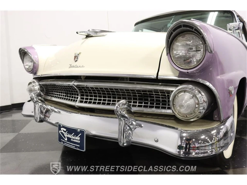 1955 Ford Fairlane 1st Gen - Image 24 of 31