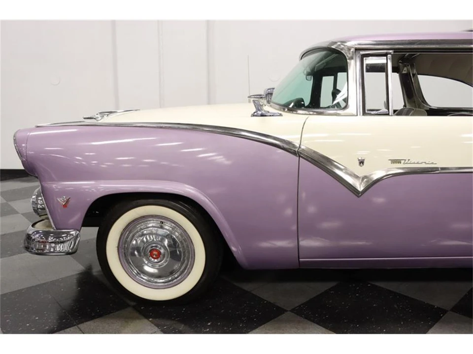 1955 Ford Fairlane 1st Gen - Image 27 of 31