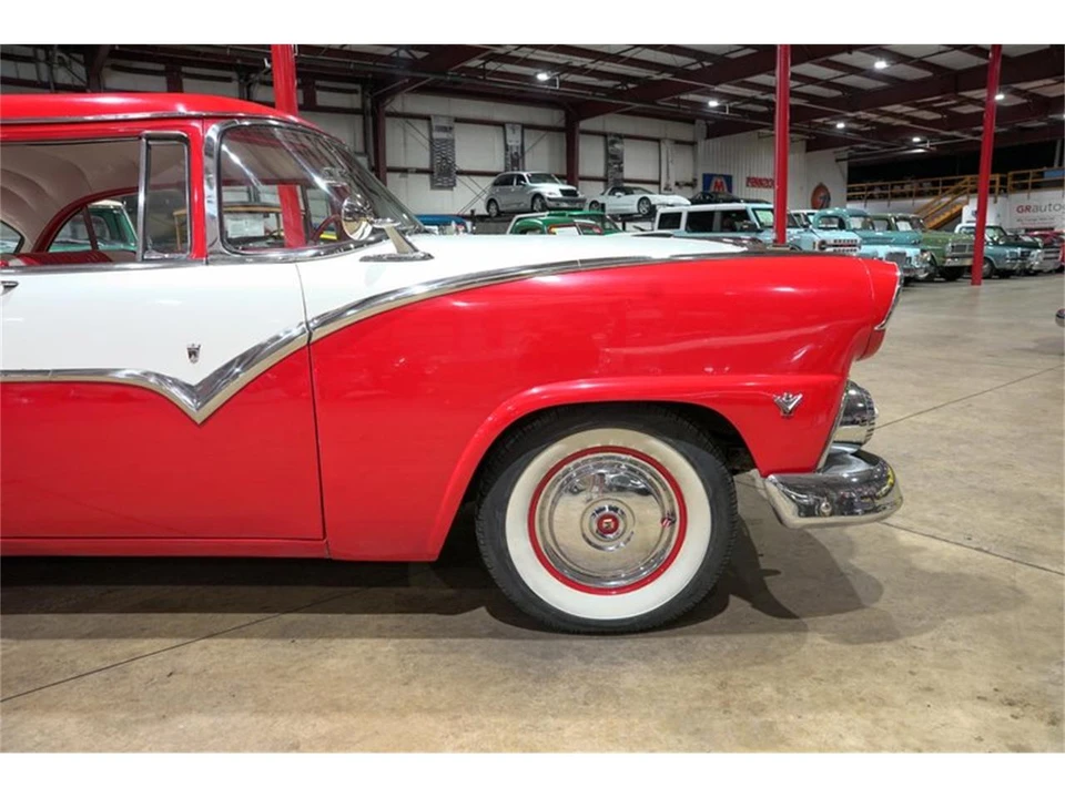 1955 Ford Fairlane 1st Gen - Image 11 of 31