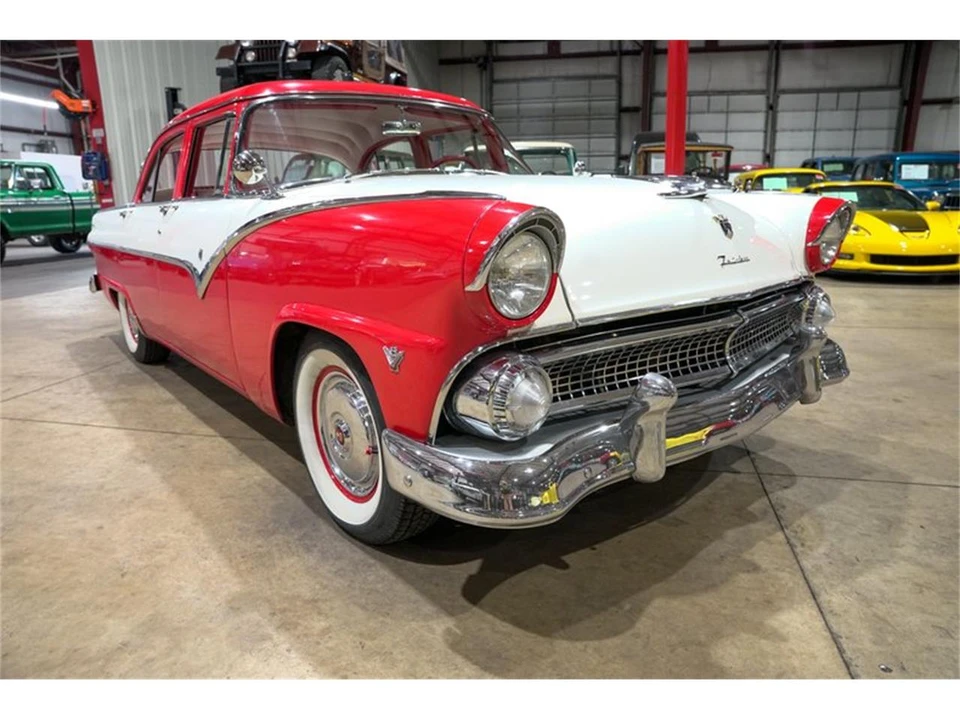 1955 Ford Fairlane 1st Gen - Image 12 of 31