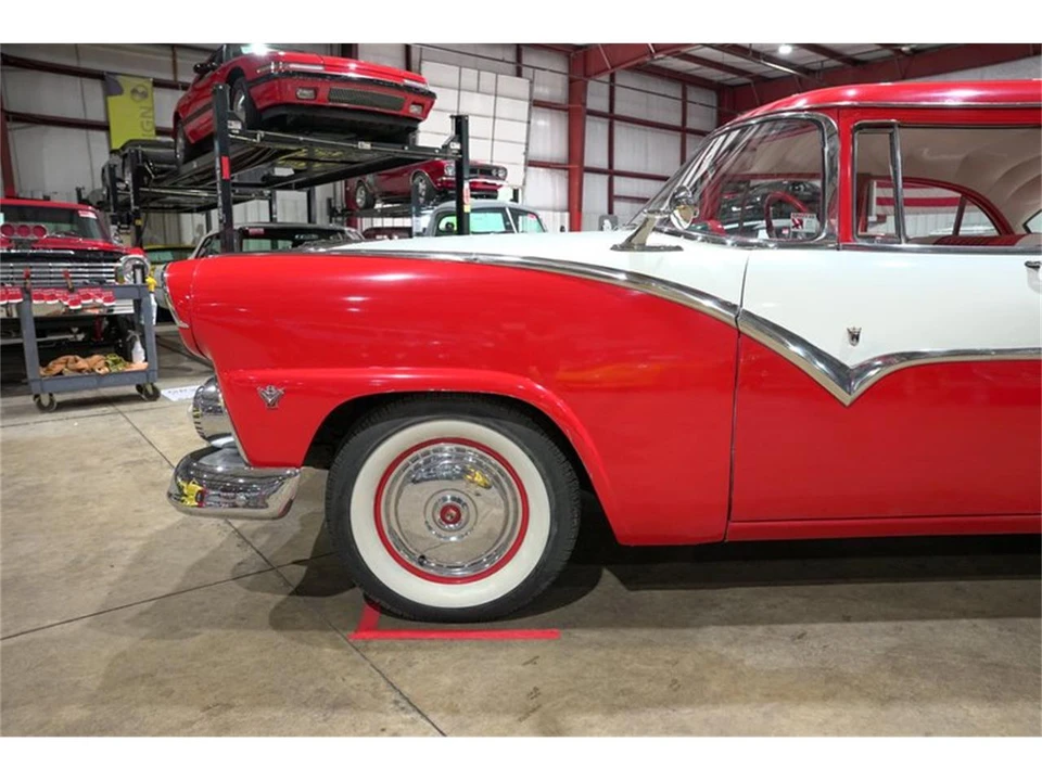 1955 Ford Fairlane 1st Gen - Image 3 of 31