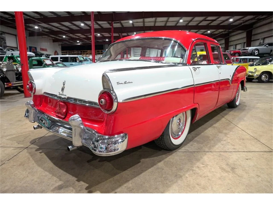 1955 Ford Fairlane 1st Gen - Image 8 of 31
