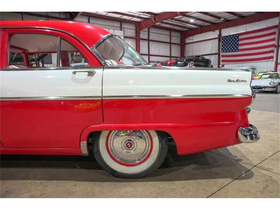 1955 Ford Fairlane 1st Gen - Image 5 of 31