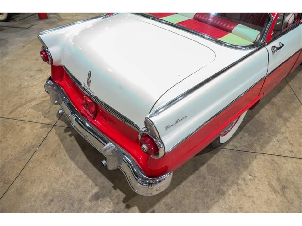 1955 Ford Fairlane 1st Gen - Image 20 of 31