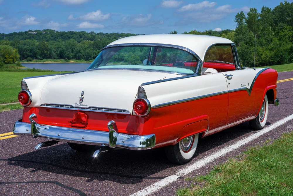 1955 Ford Fairlane 1st Gen - Image 9 of 31