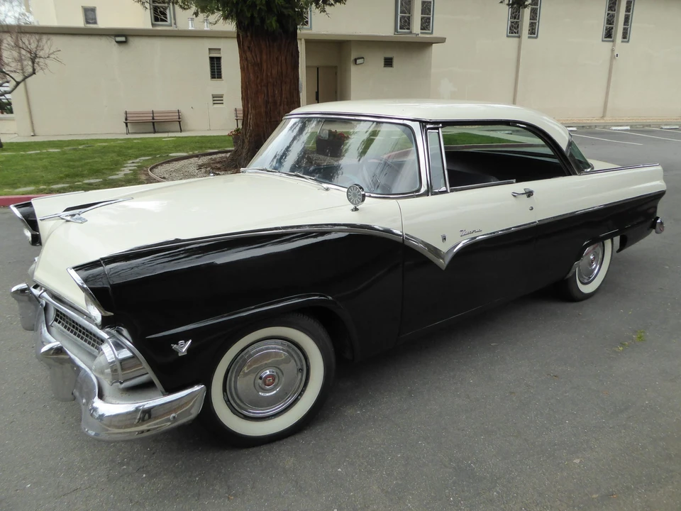 1955 Ford Fairlane 1st Gen - Image 2 of 31
