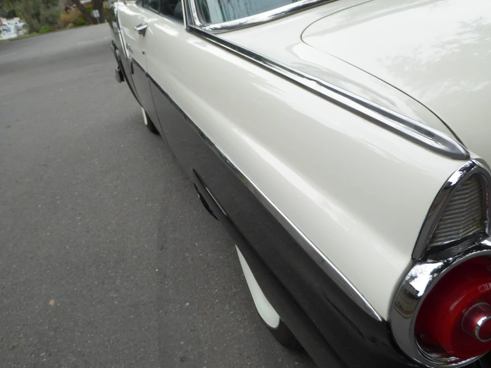 1955 Ford Fairlane 1st Gen - Image 25 of 31