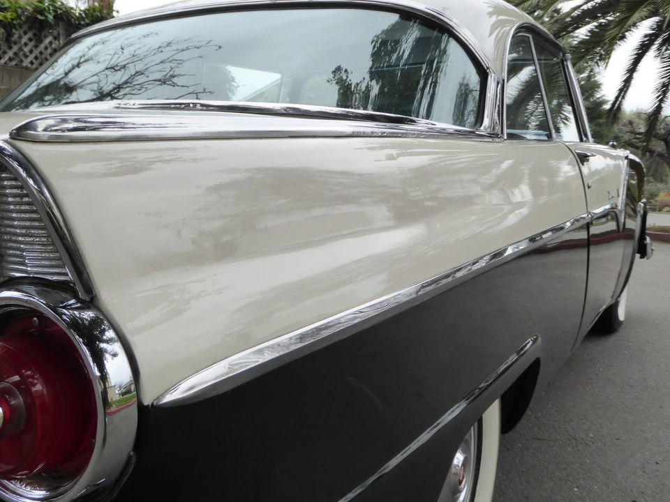 1955 Ford Fairlane 1st Gen - Image 29 of 31