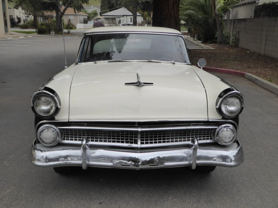 1955 Ford Fairlane 1st Gen - Image 6 of 31
