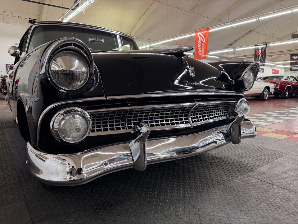 1955 Ford Fairlane 1st Gen - Image 24 of 31