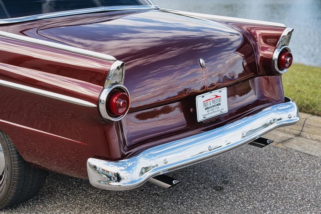 1955 Ford Fairlane 1st Gen - Image 30 of 31